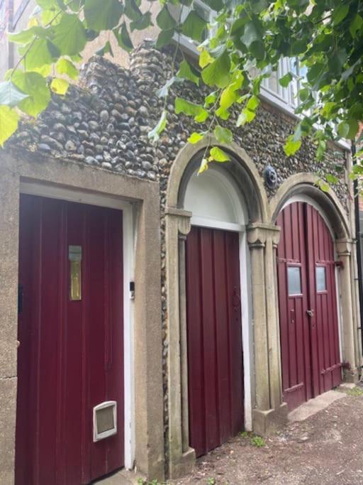 Central Medieval Grid Unique Home With Gated Parking Bury St. Edmunds ภายนอก รูปภาพ