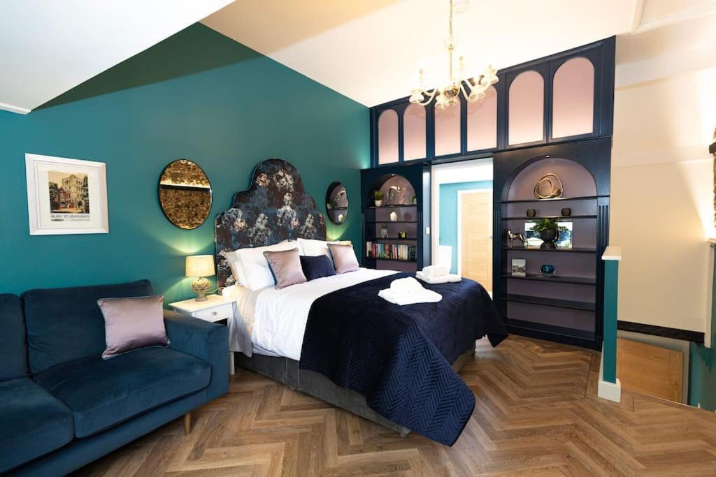 Central Medieval Grid Unique Home With Gated Parking Bury St. Edmunds ภายนอก รูปภาพ